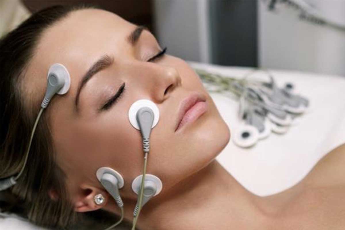 Профессиональный микротоковой аппарат XD-1000